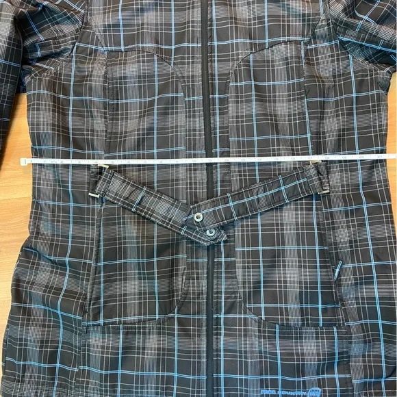Free Country Black, Grey and Blue Plaid pattern Waterproof Rain Jacket size XL - Picture 14 of 16